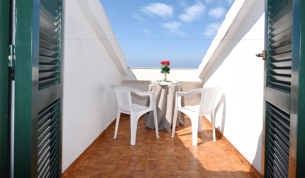 Hotel Costa D'Oro Santa Maria di Castellabate Exterior photo